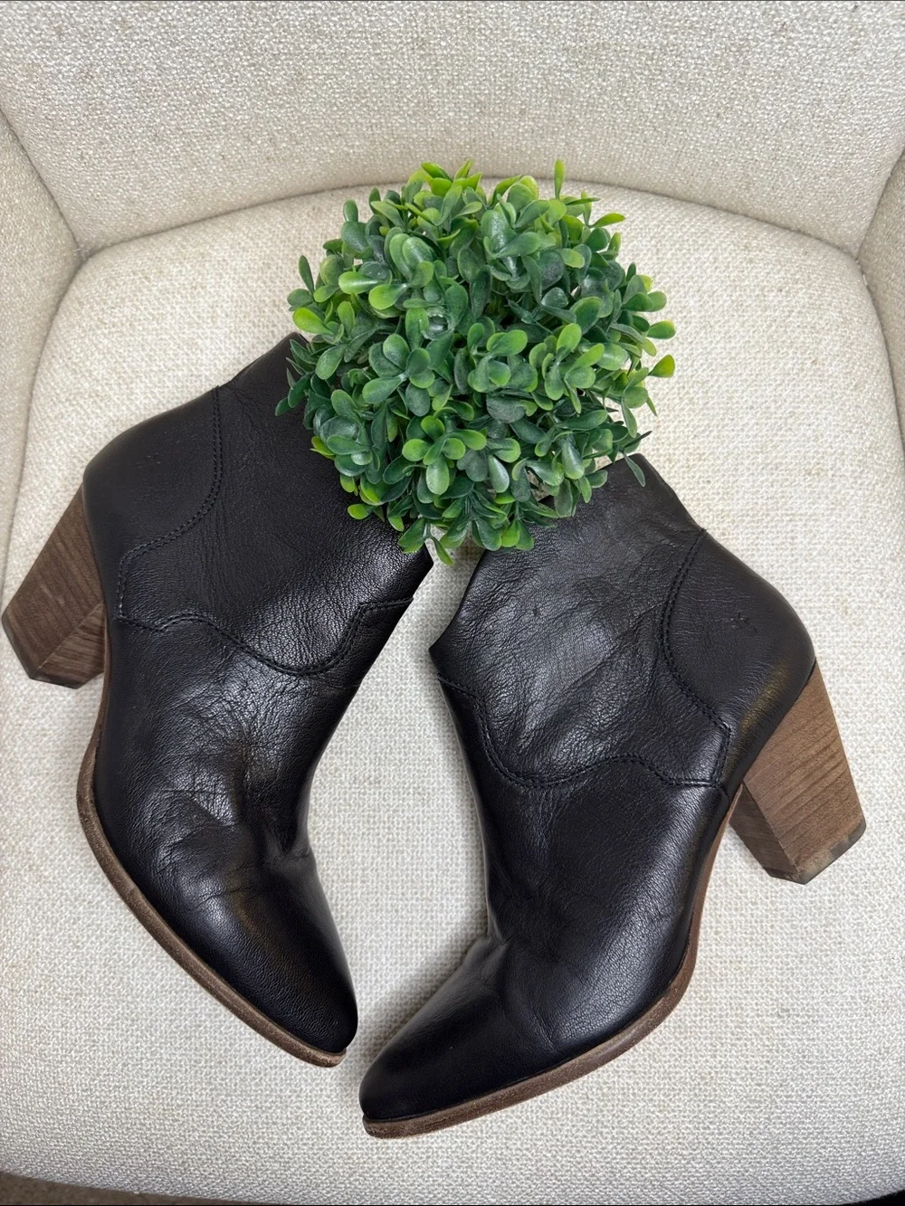 Womens Frye Reina Bootie size 9.5